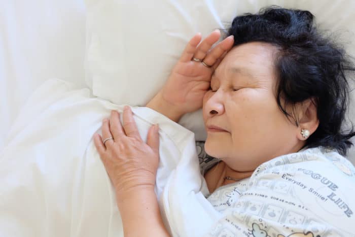 να ξεπεραστούν οι βαθιές δυσκολίες στον ύπνο στους ηλικιωμένους