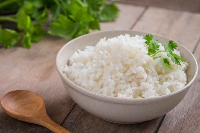 φάτε λευκό ρύζι