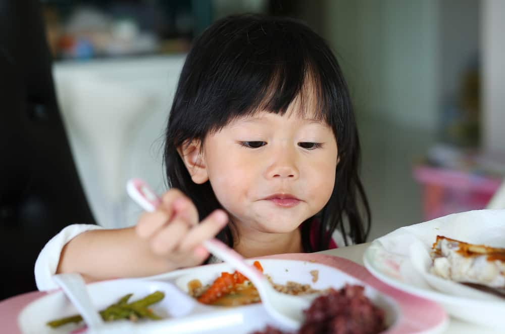παιδικές οδηγίες για τα τρόφιμα 1-3 χρόνια