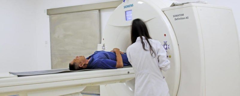 πώς λειτουργεί η ακτινοθεραπεία για καρκίνο του παχέος εντέρου