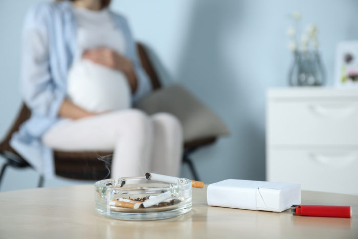 το κάπνισμα εγκύων γυναικών, τα εγγόνια αυτισμού